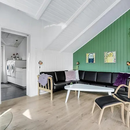 Hvide Sande With A Fireplace 5 בית נופש